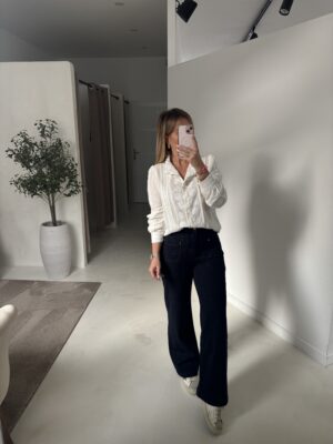 Blouse écru avec broderie fleurs