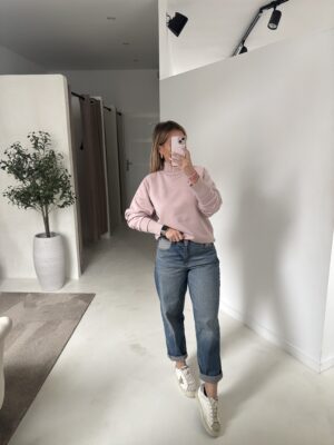 Sweat rose col montant côtelé