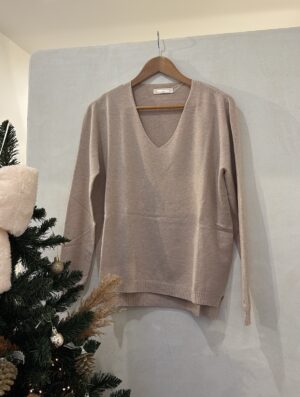Pull col V toucher cachemire beige clair