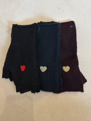 Mitaines cœur brodé