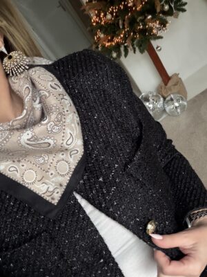 Petit foulard bandana beige, bandes noires contour