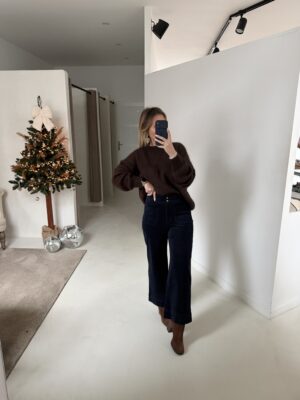 Pantalon en velours bleu marine détails poches