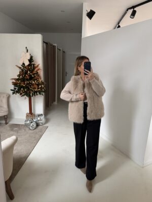 Fourrure sans manches beige