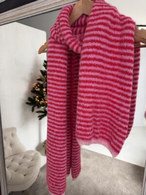 Echarpe rayée rouge et rose