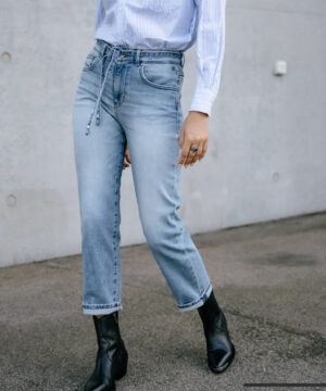 Jean bleu clair droit longueur 7/8ème