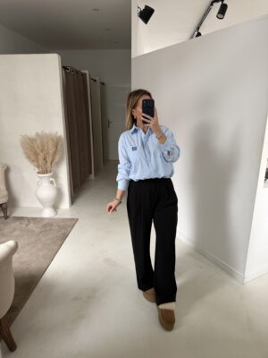 Pantalon fluide et large noir ceinturé