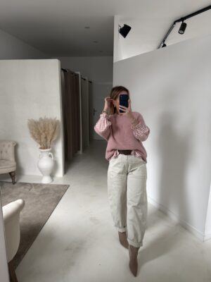 Pull col rond rose pâle, manches courtes