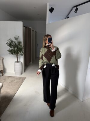 Pull col montant à carreaux vert et marron