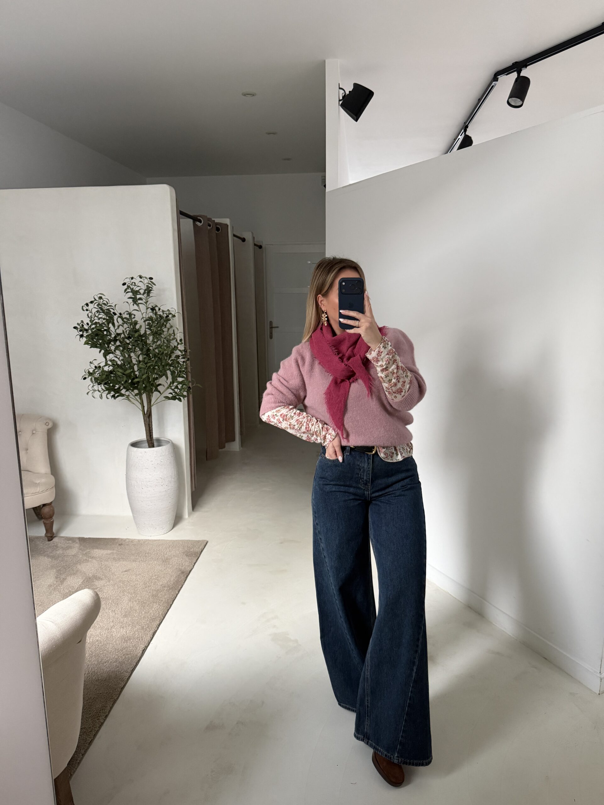 PULLS GILETS ET SWEATS