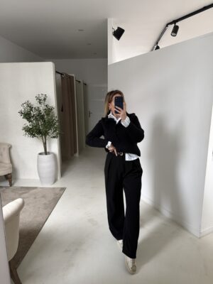 Gilet noir avec col montant élégant