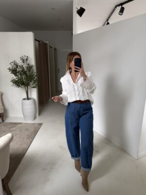 Blouse blanche en gaz de coton et broderies