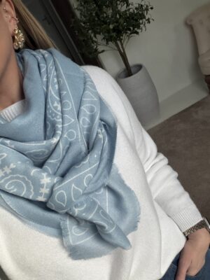 Écharpe bandana bleu ciel