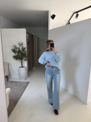 Pull à épaulettes bleu ciel