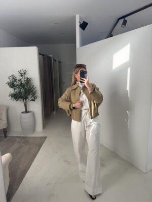 Pantalon blanc large avec cordons à nouer