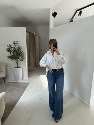 Blouse blanche ample poche sur le devant