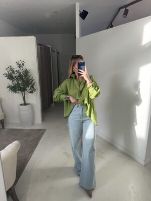 Blouse vert pomme fluide et ample