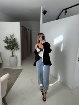 Débardeur effet soie blanc avec dentelle noire