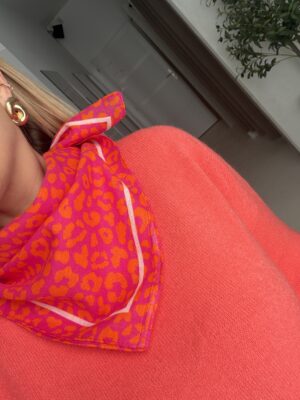 Petit foulard orange et rose léopard