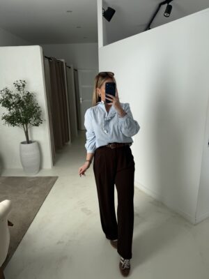 Blouse à rayures bleu et blanc, joli col volant